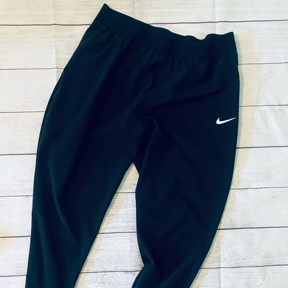 Nike Pants - Nike dri fit athletic pants